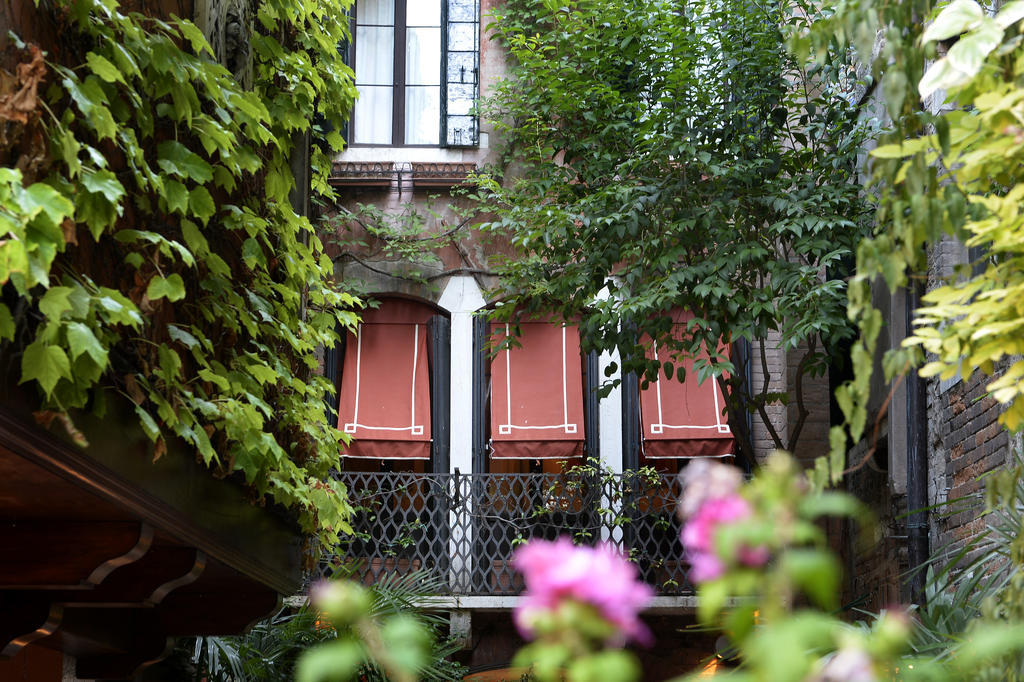 Hotel Flora Venice Exterior photo